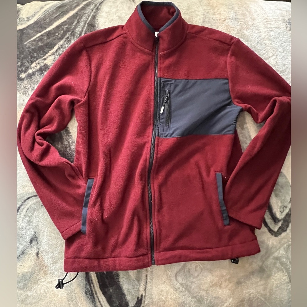 Light, slightly fuzzy men’s jacket